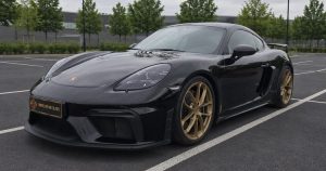 Porsche 718 Cayman GT4 